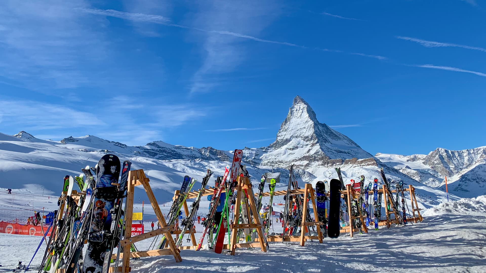 Matterhorn skiers