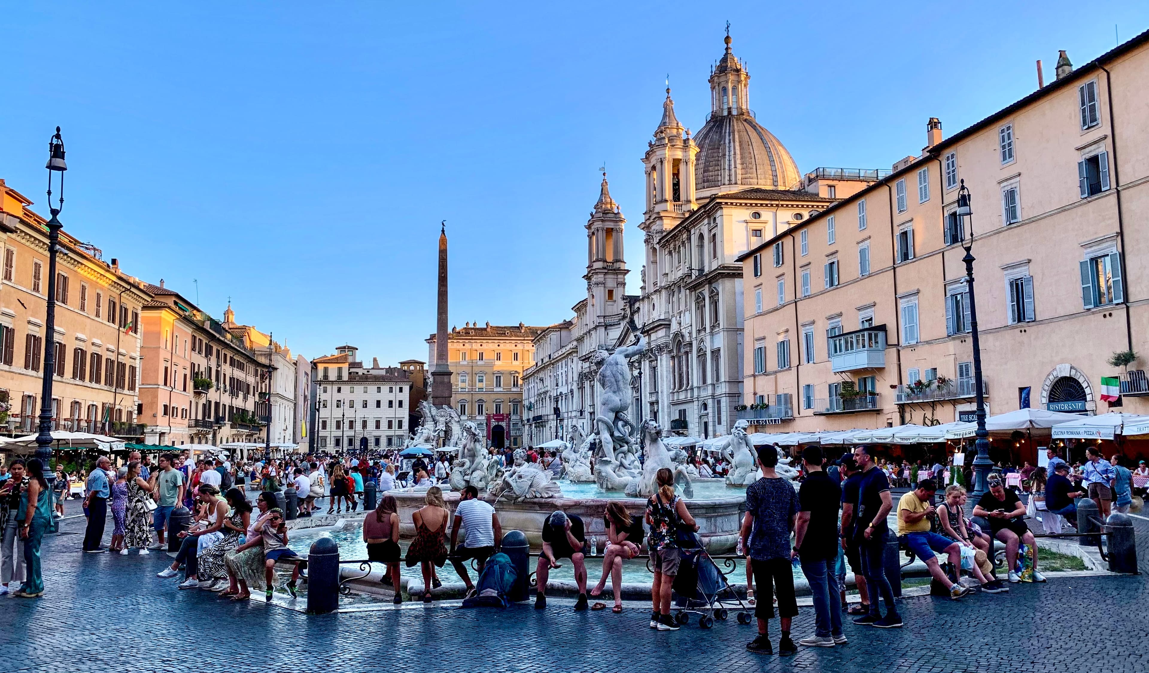 Busy Piazza Navona in Rome